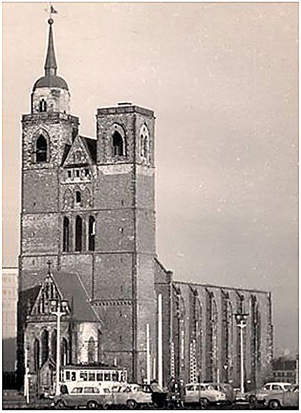 Stadtzentrum Magdeburgs mit Ulrichskirche